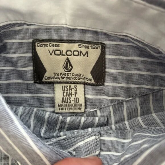 2/$10 Volcom Blue & White Striped Button Down - Size Small - Picture 4 of 4